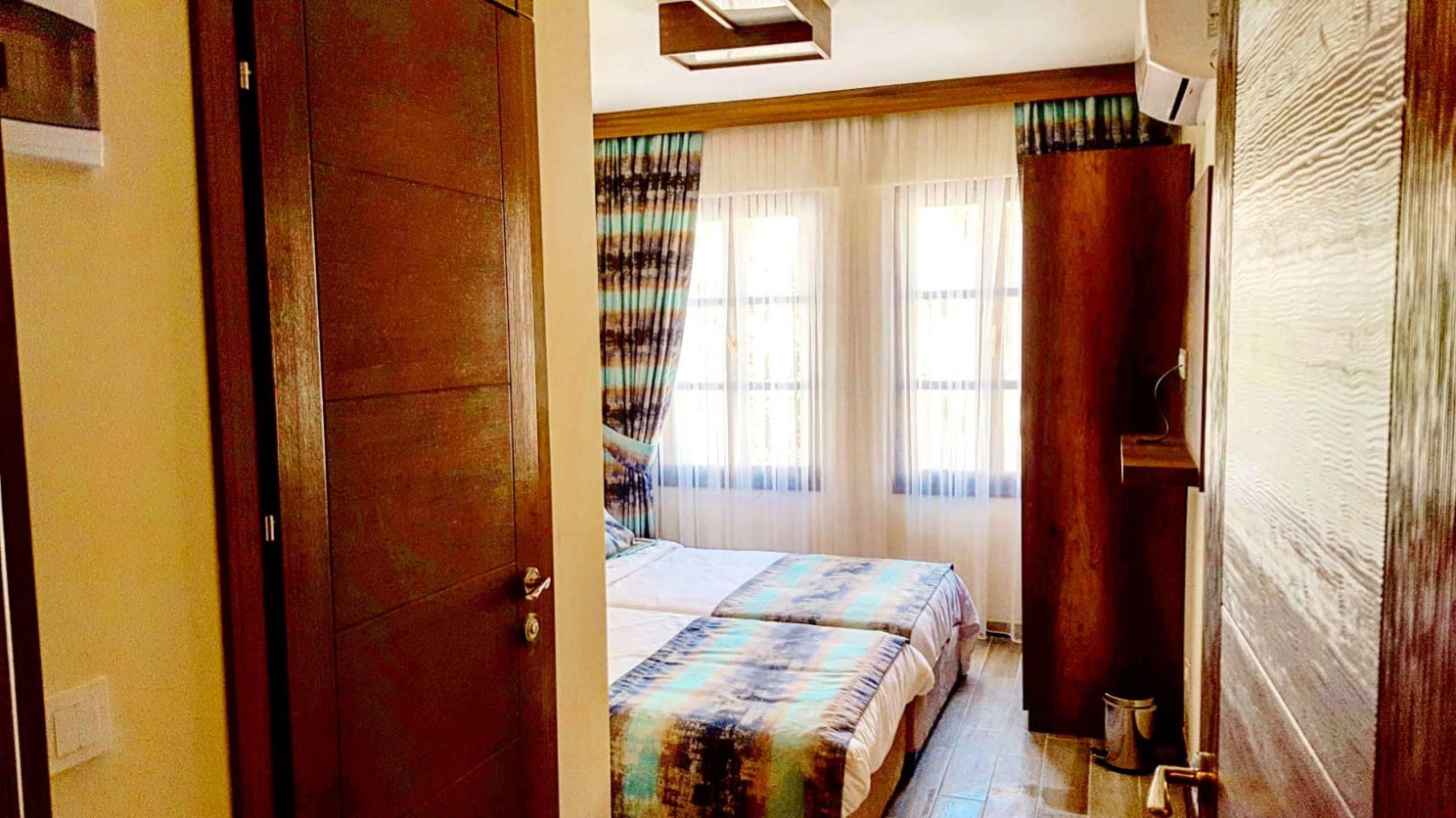 Old Town Boutique Kuşadası