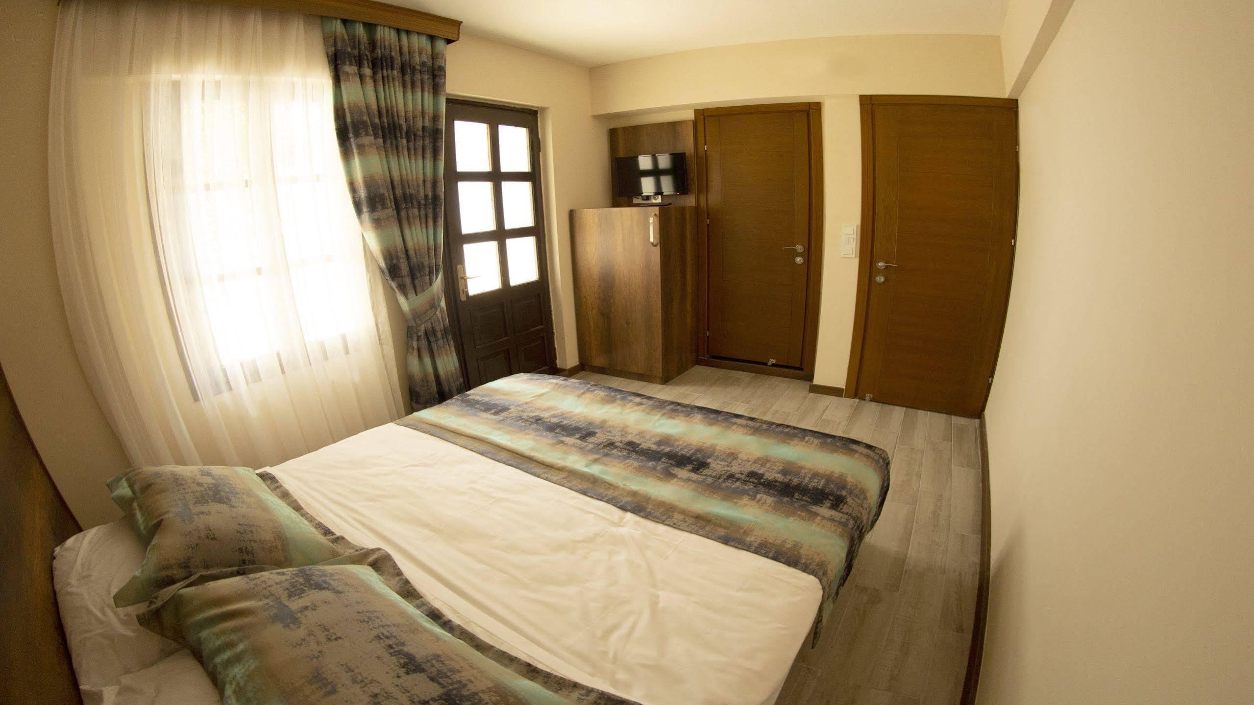 Old Town Boutique Hotel 5*